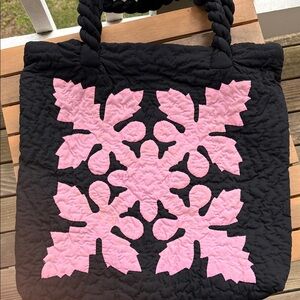 Black Unique Hawaiian Quilted
Handmade Bag With Hawaiian Appliqué